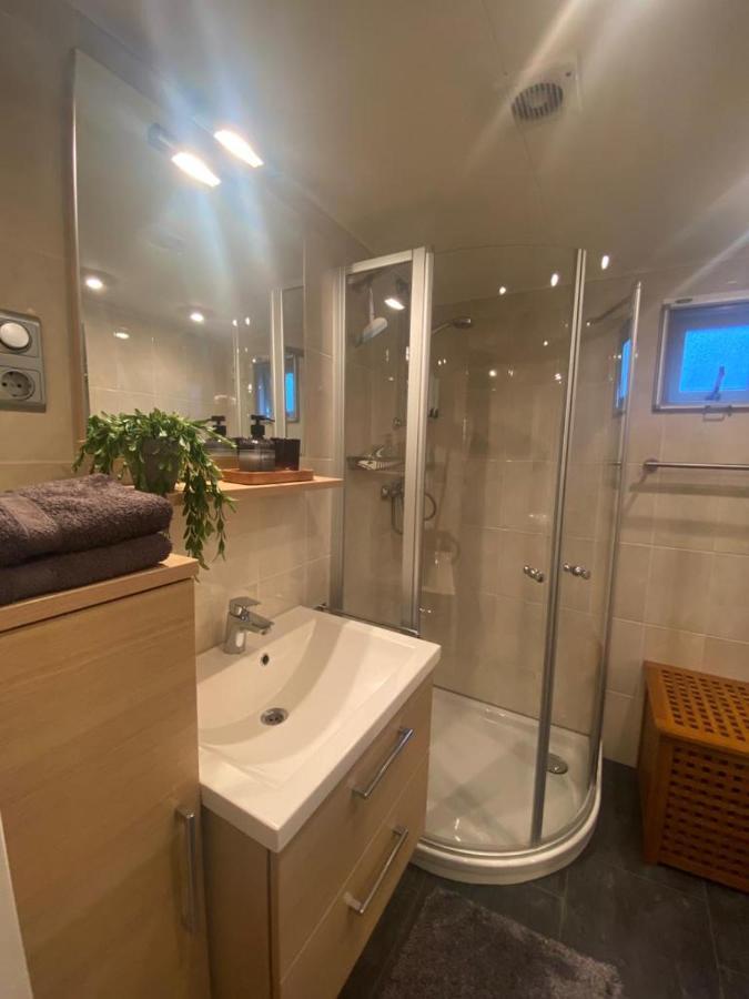 Sfeervol Boschalet 5 Persoons Met Sauna Voorthuizen Exteriér fotografie